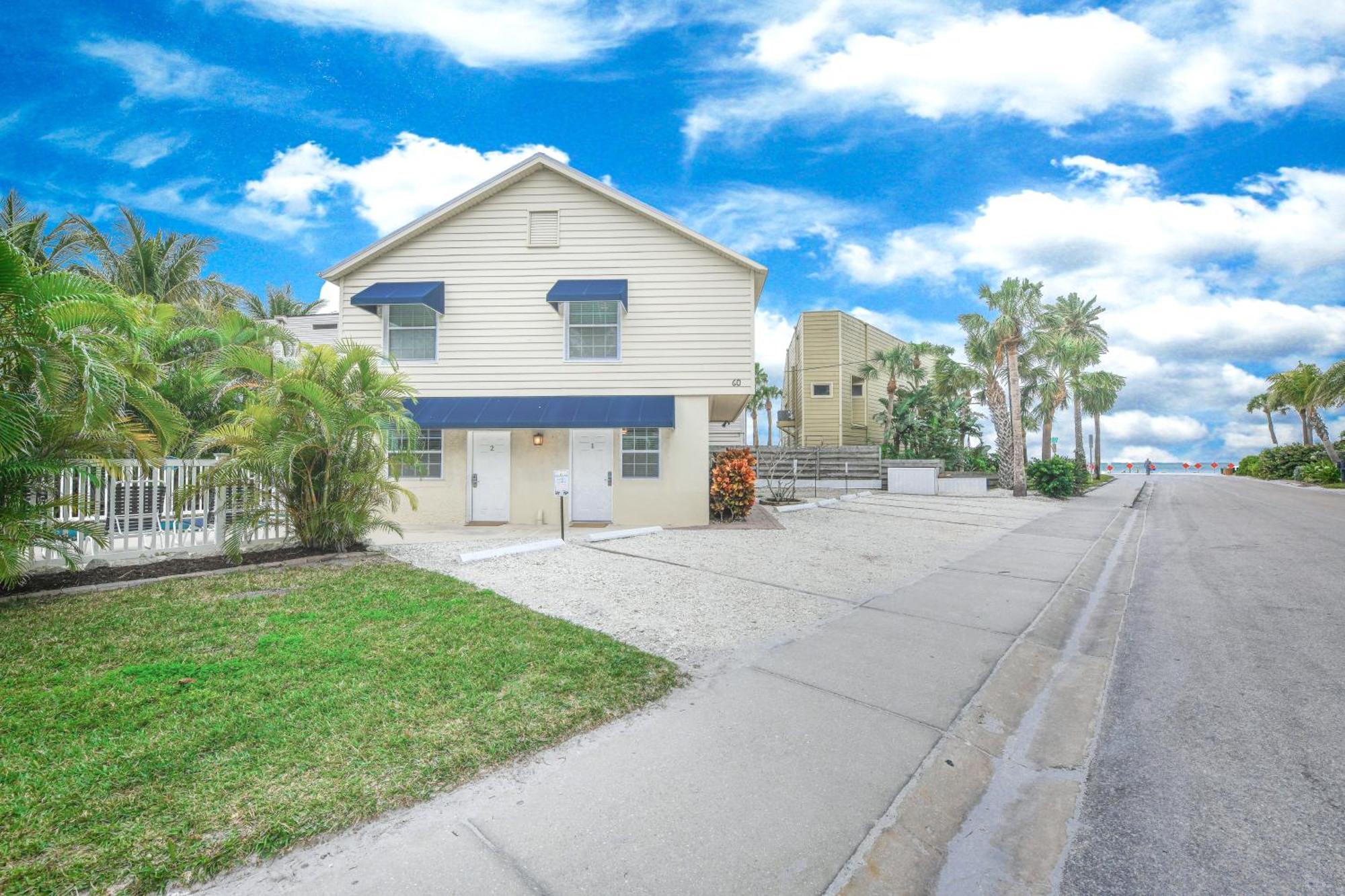 Parrot Beach Cottages Siesta Key Rum bild