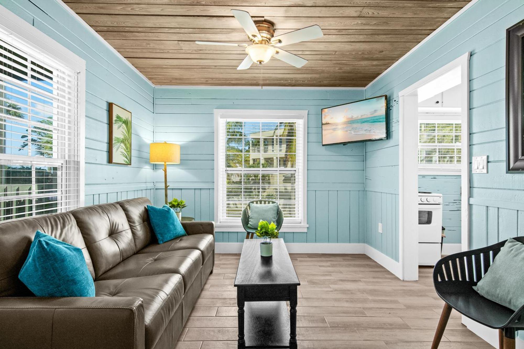 Parrot Beach Cottages Siesta Key Rum bild